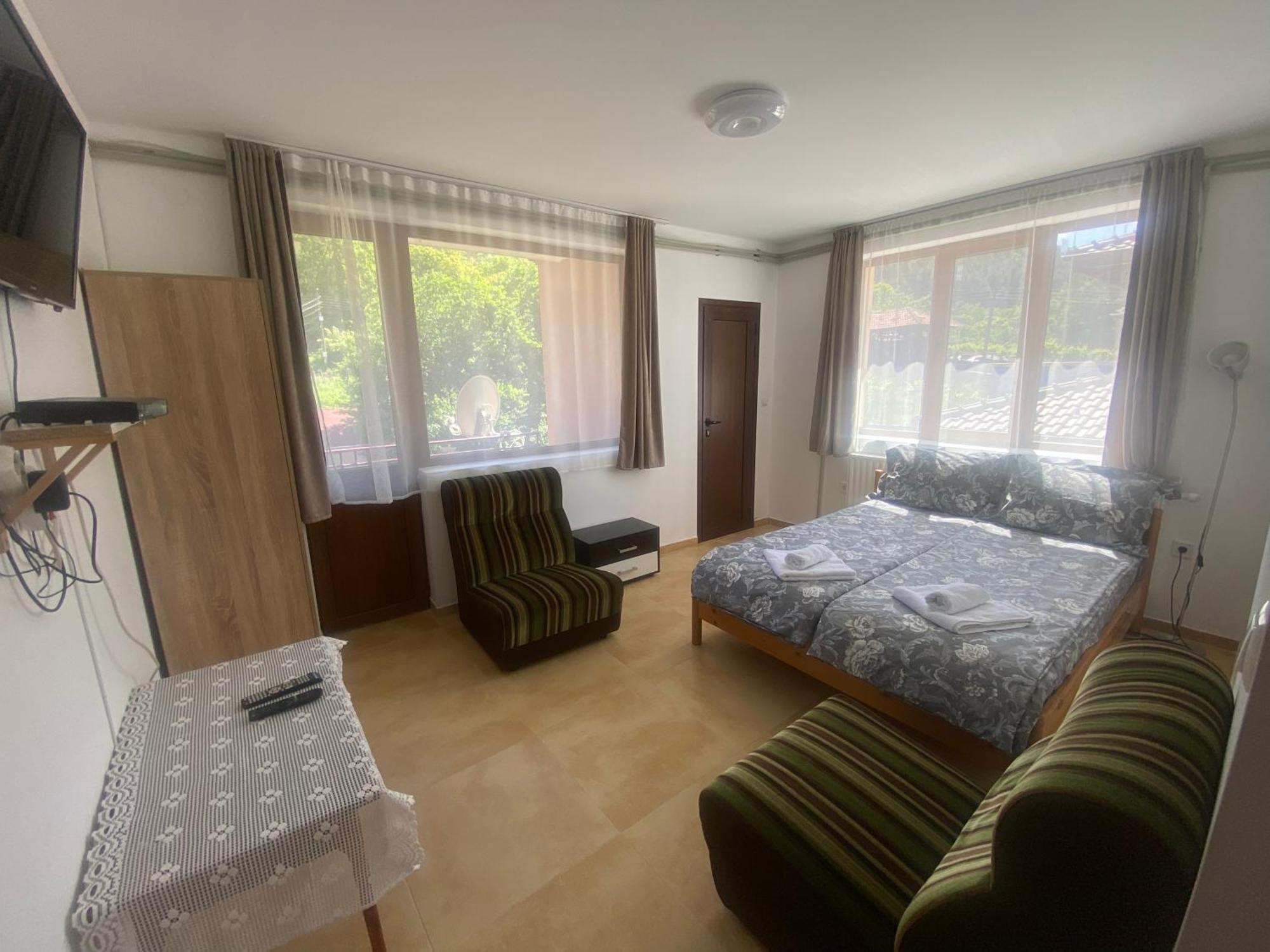 Анелия Hotel Sapareva Banya Exterior photo
